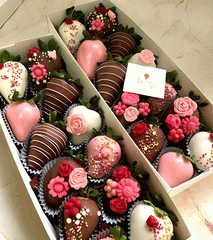 Floral Luxury Dipped Strawberries, 12 Strawberries