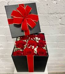 BOX ROSES